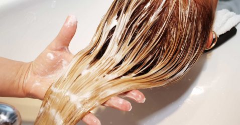 Tinting hair mask: how to use correctly